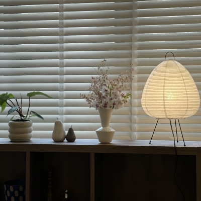 L&aacute;mpara de mesa de papel estilo farol japon&eacute;s