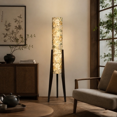 Liberty-Stativ-Stehlampe mit Massivholzrahmen