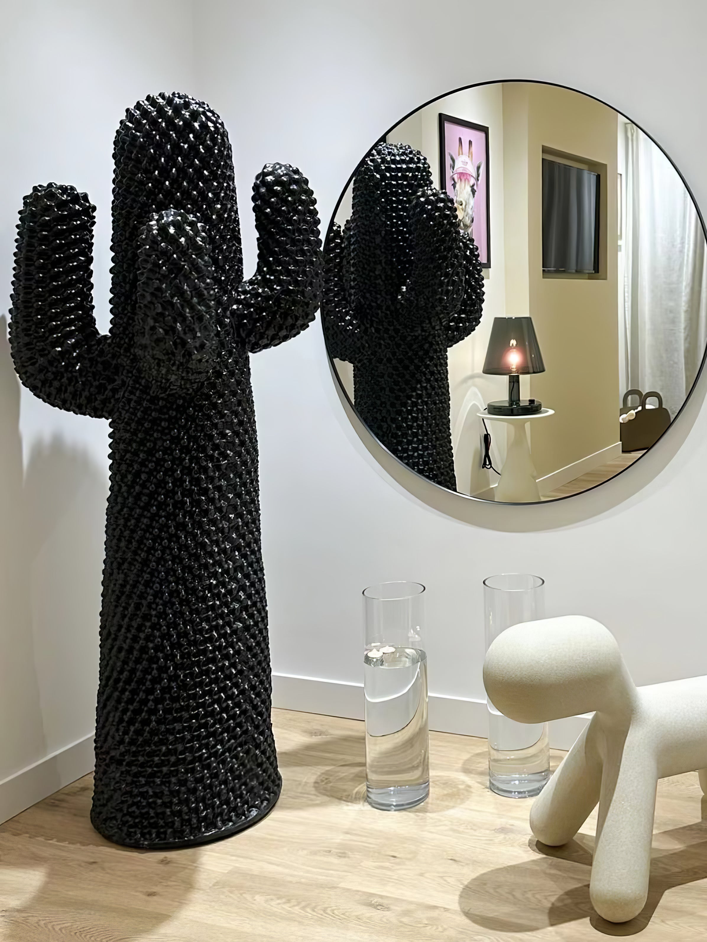 Skulpturale Kaktus-Garderobe von Mello