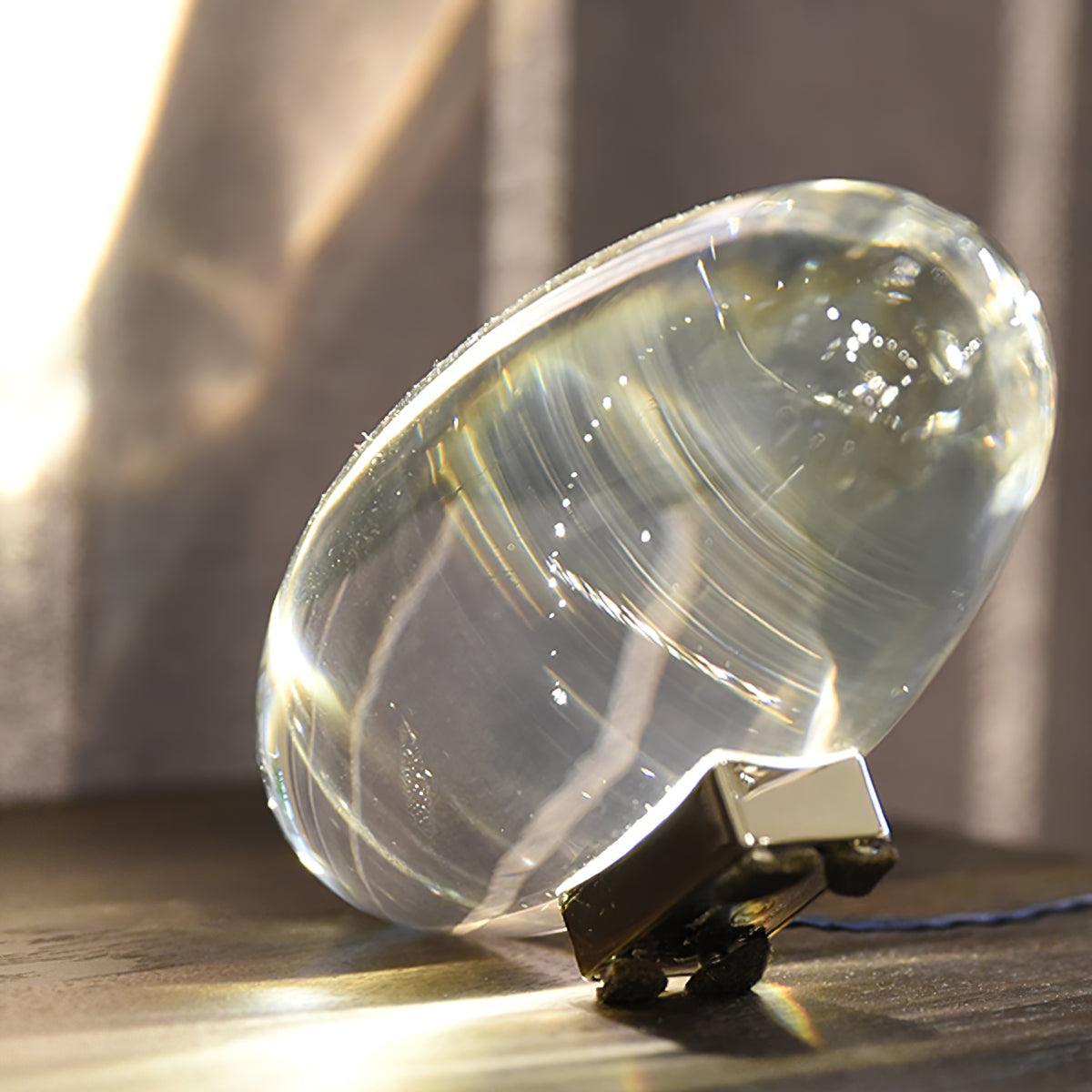 L&aacute;mpara de mesa de cristal con forma de guijarro creativo
