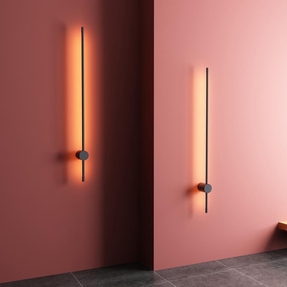 Moderne minimalistische LED-Wandleuchte in R&ouml;hrenform