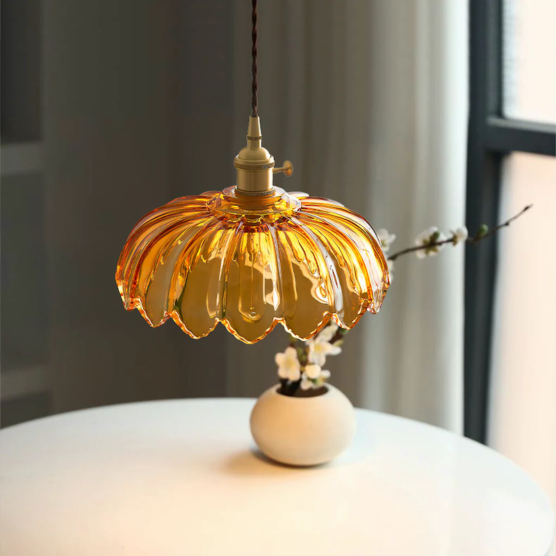 Suspension en verre style r&eacute;tro rustique en forme de p&eacute;tales