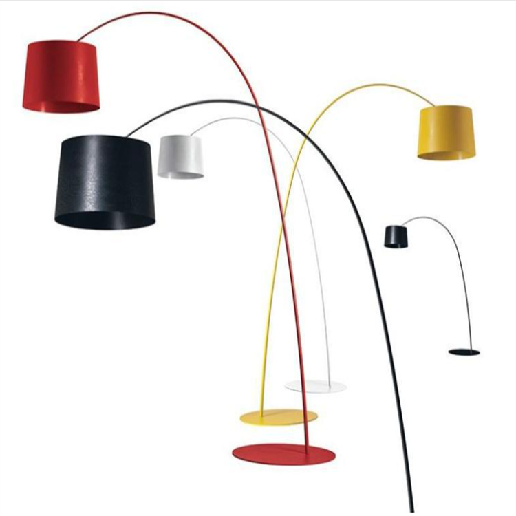 Atmosph&auml;rische, schlanke Stehlampe