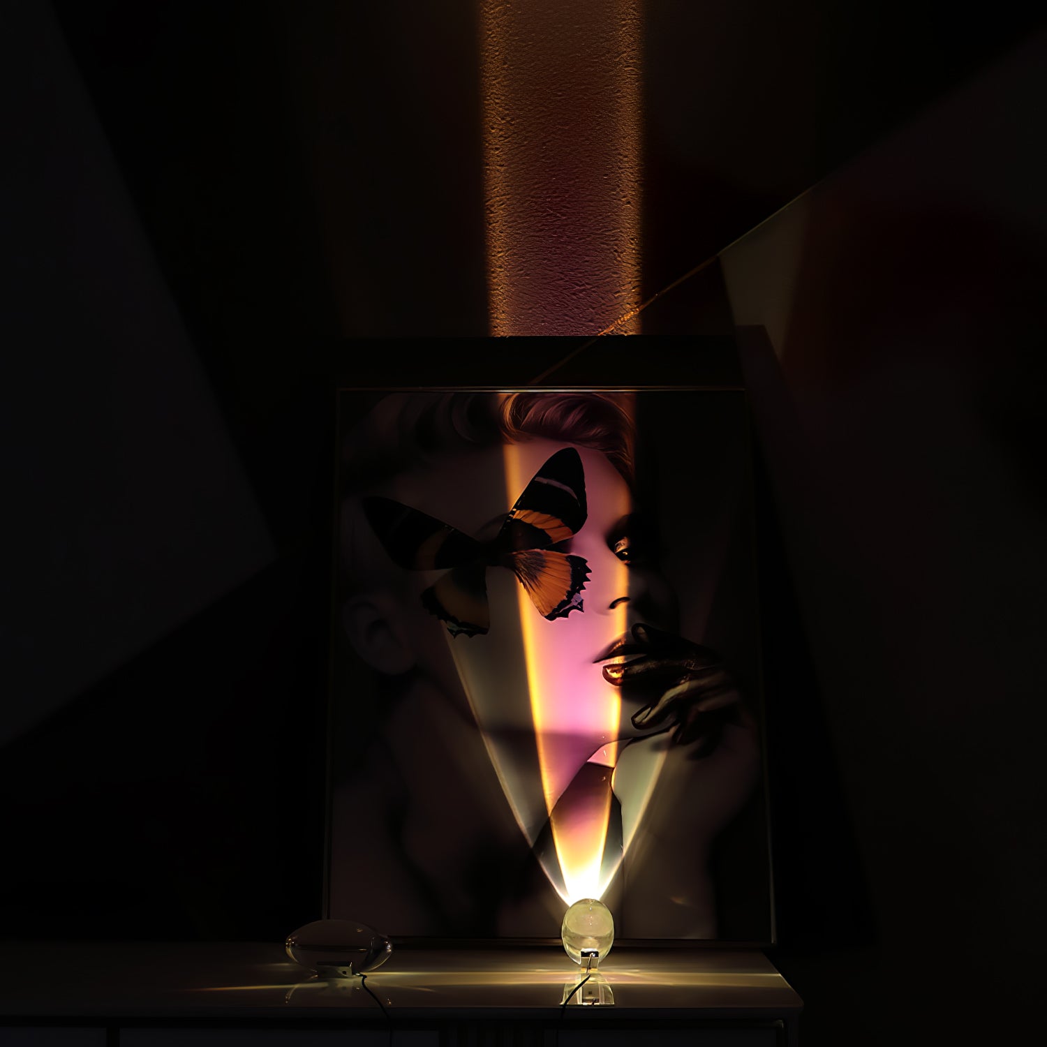 L&aacute;mpara de mesa de cristal con forma de guijarro creativo