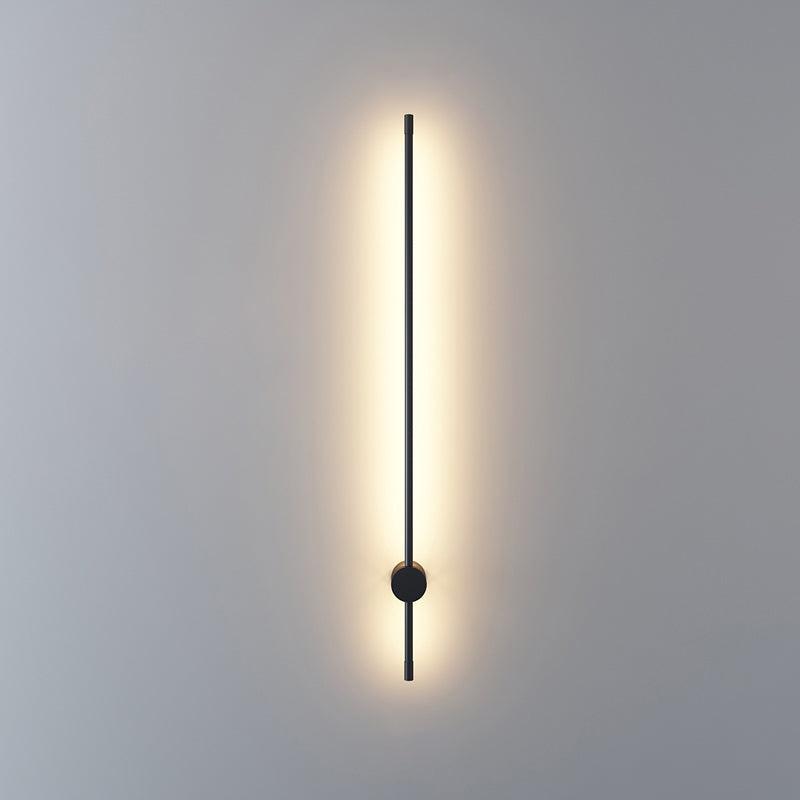 Moderne minimalistische LED-Wandleuchte in R&ouml;hrenform