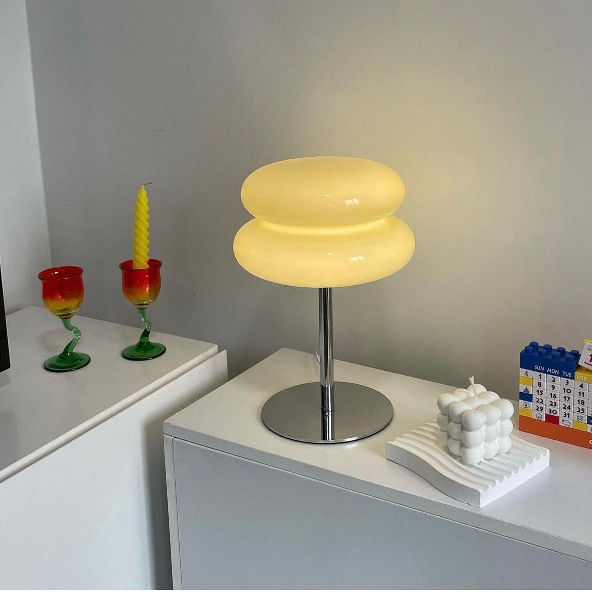 Retro Bauhaus Tischleuchte mit Lollipop-Ripple-Design