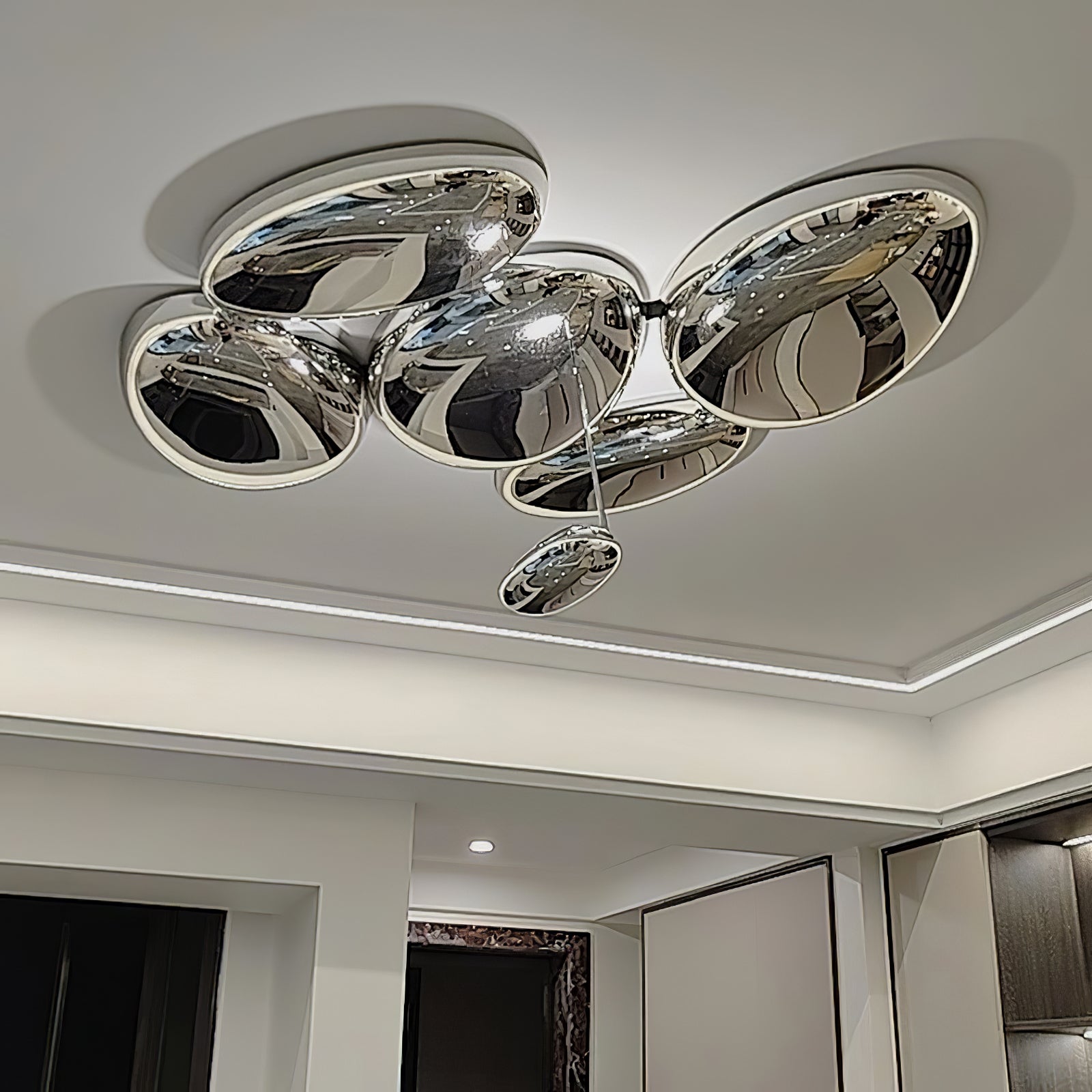 Zilveren plafondlamp met Italiaans design