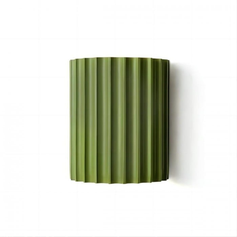Minimalistische geribbelde wandlamp van hars