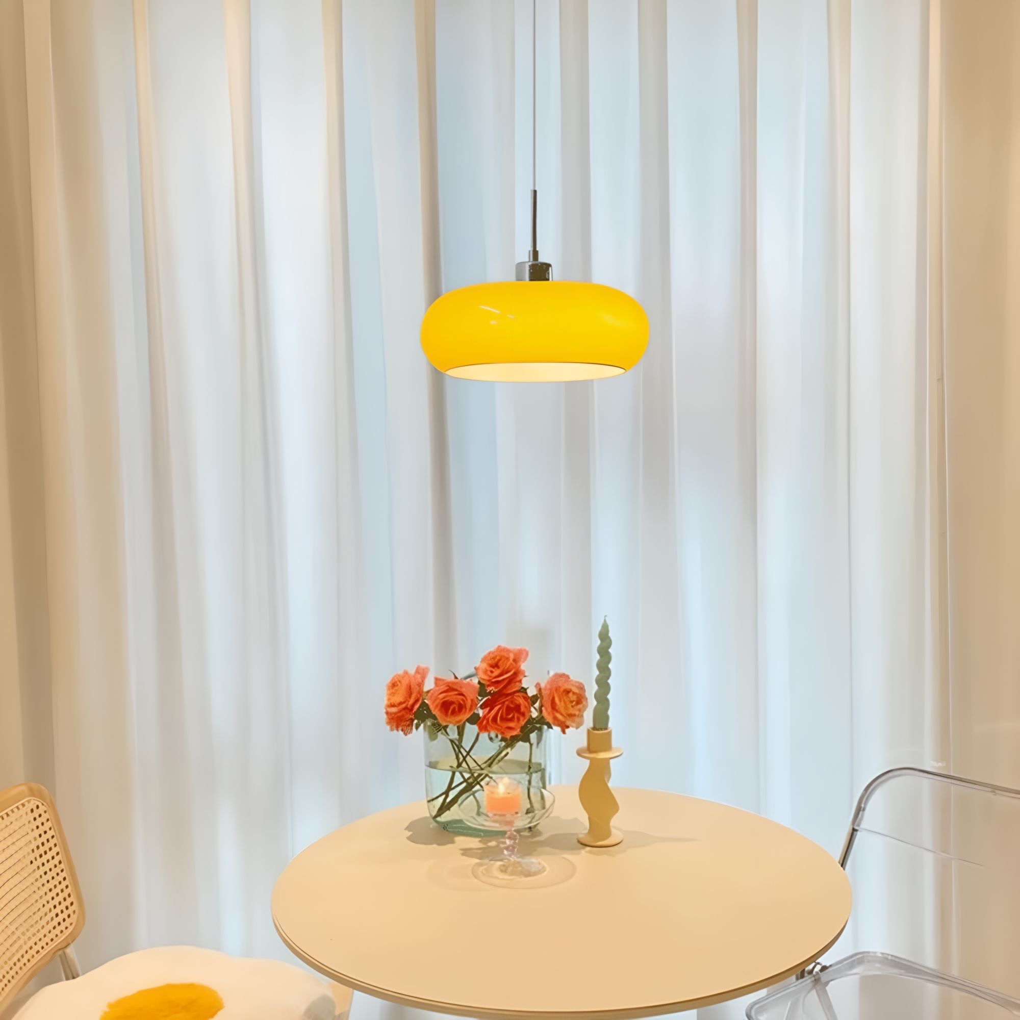Nordische Retro-Pendelleuchte aus Glas