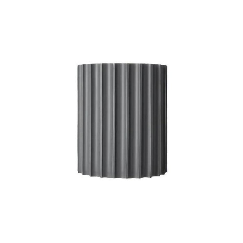 Minimalistische geribbelde wandlamp van hars