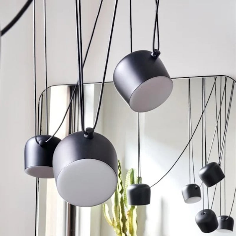 Suspension &agrave; plusieurs lumi&egrave;res &agrave; intensit&eacute; variable