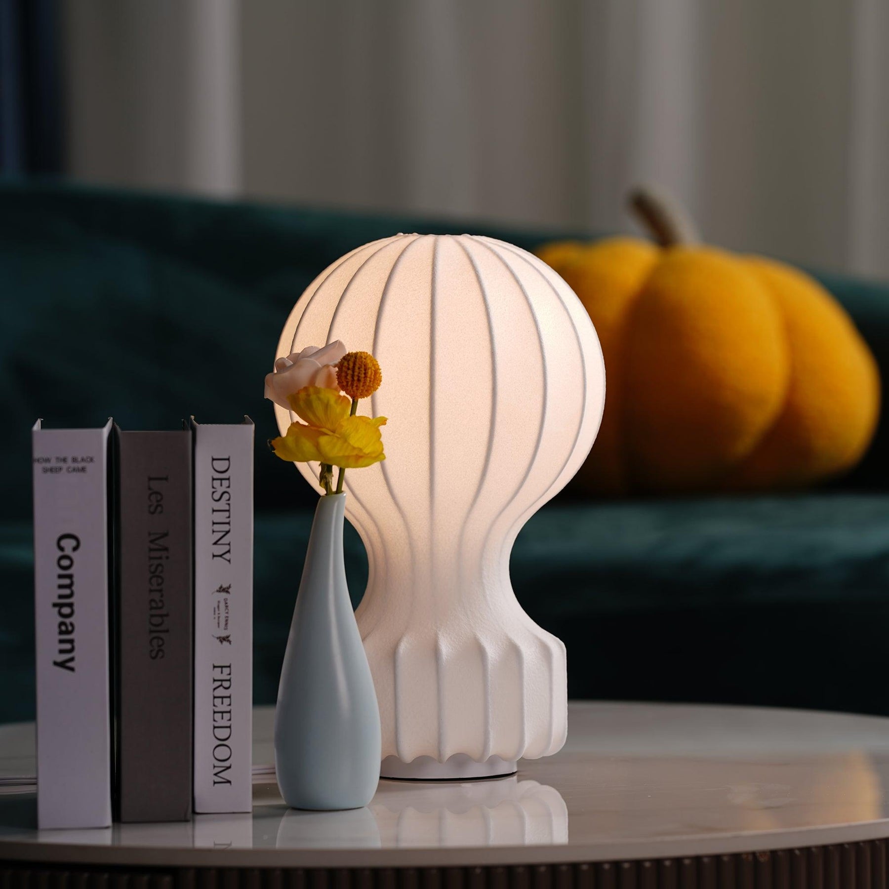 Lampada da tavolo a forma di mongolfiera