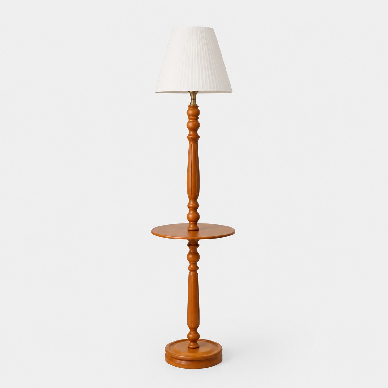 Vintage Stehlampe aus Massivholz mit optionalem Beistelltisch