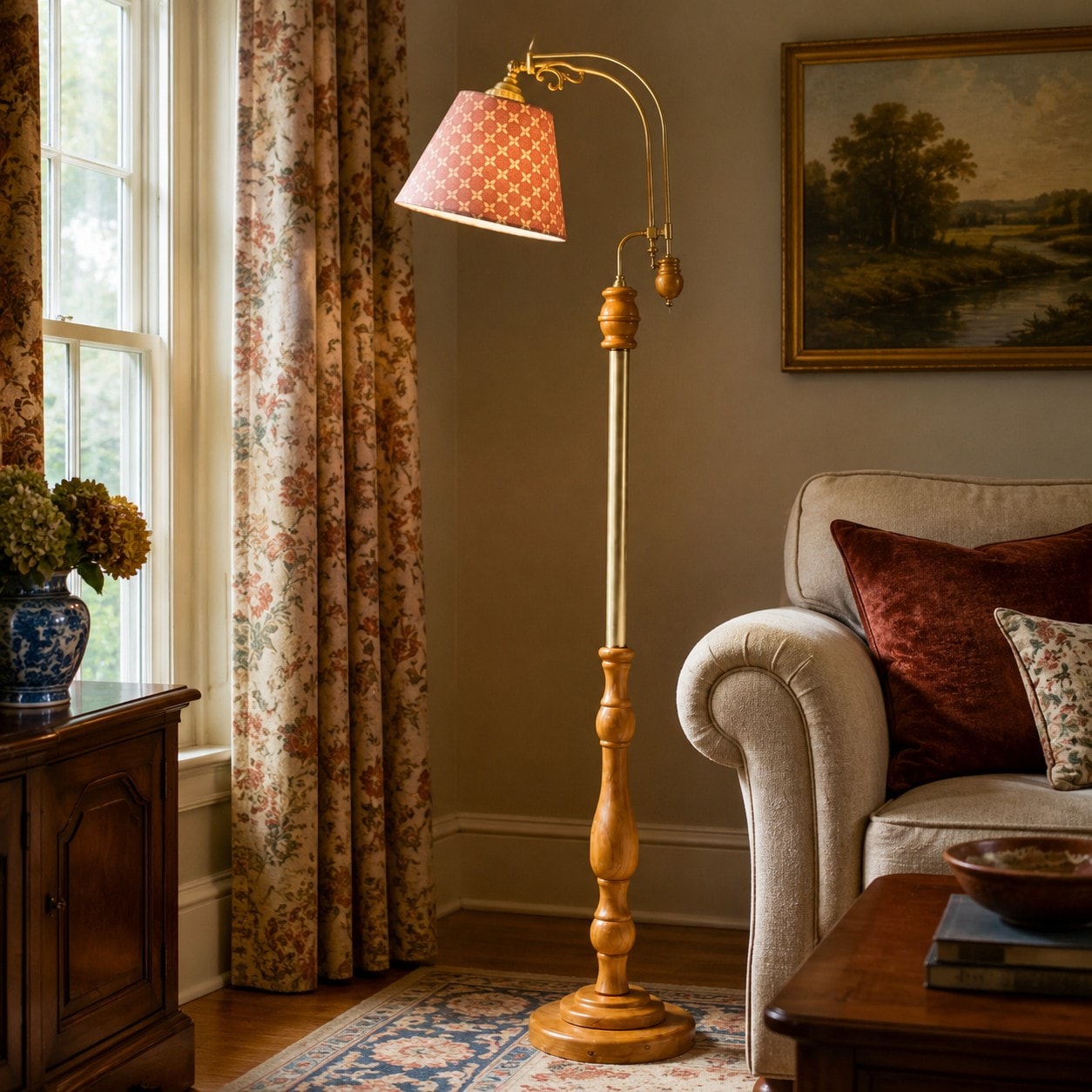 Vintage-Stehlampe aus Holz und Stoff