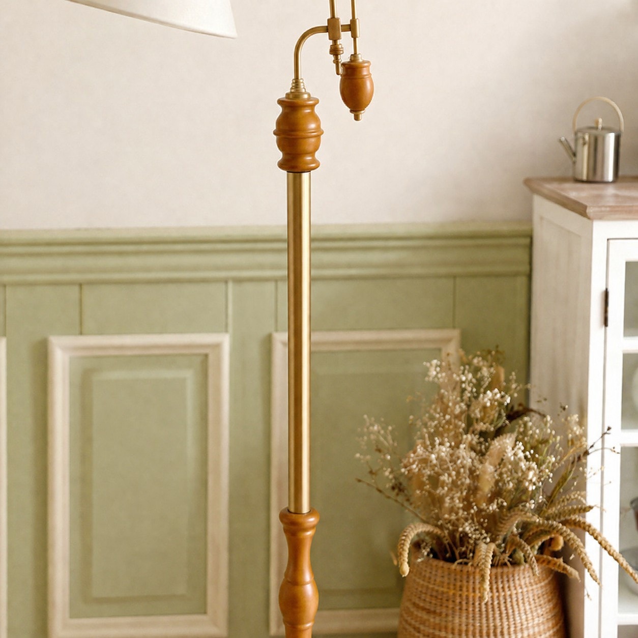 Vintage-Stehlampe aus Holz und Stoff