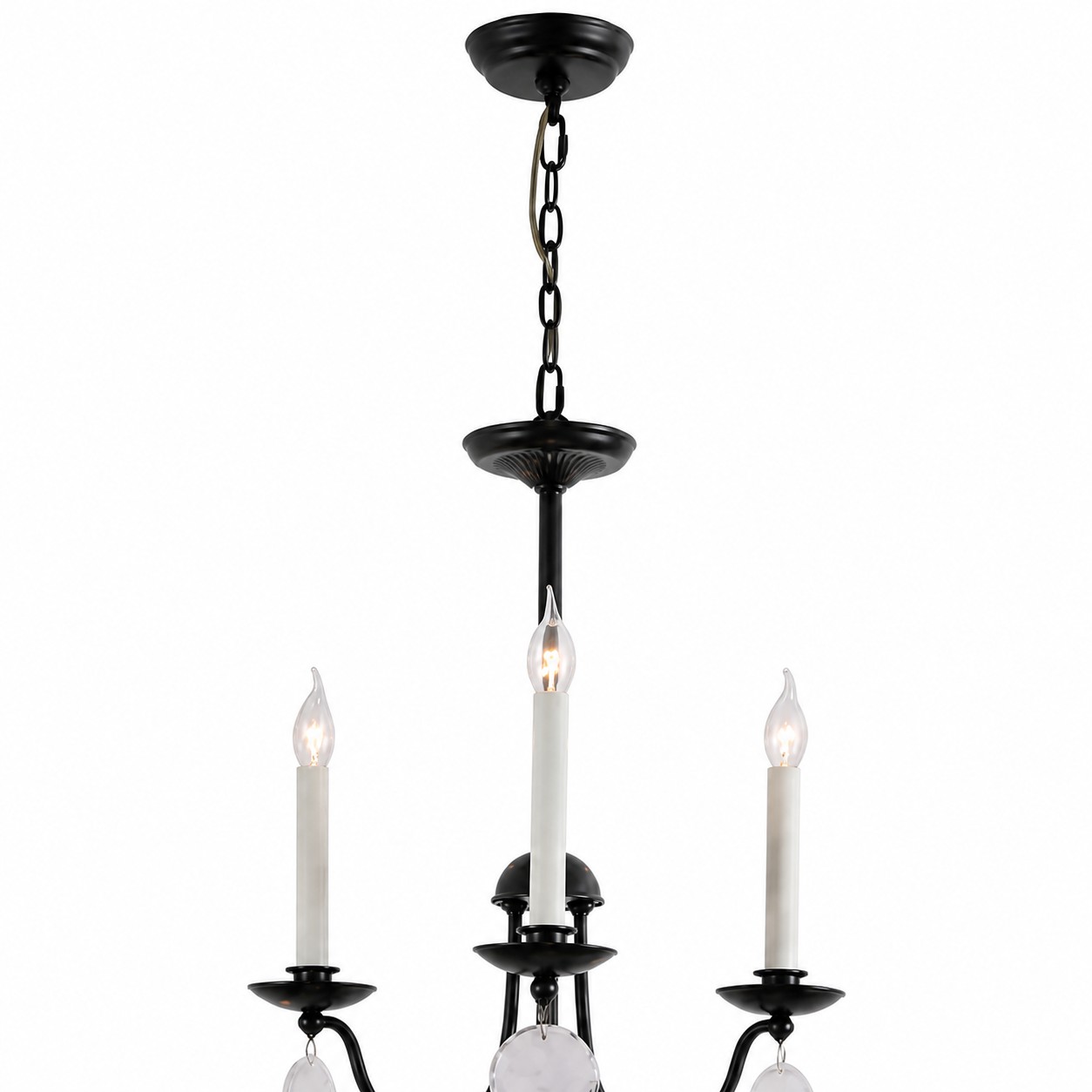 Lustre d'escalier &agrave; plusieurs niveaux avec bougies noires