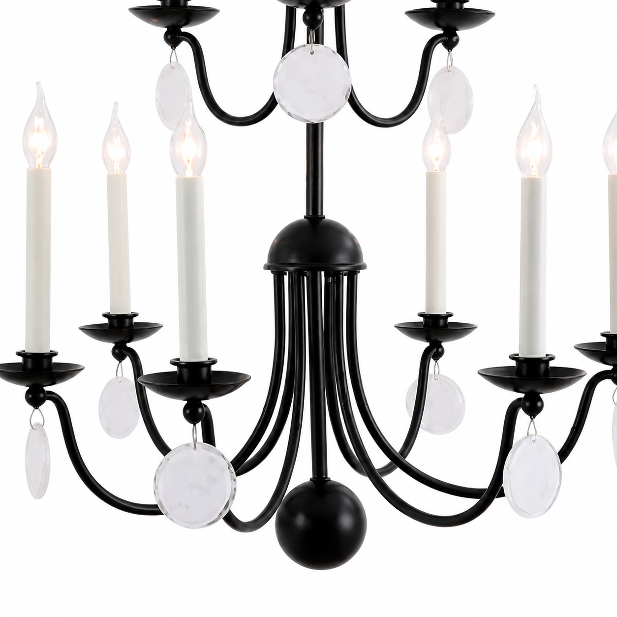 Lustre d'escalier &agrave; plusieurs niveaux avec bougies noires